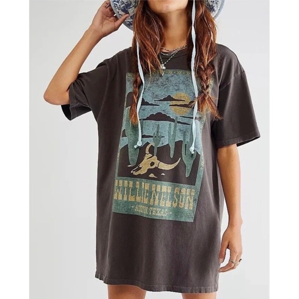 Free People x Daydreamer Willie Nelson Graphic Oversized Tee Size Small